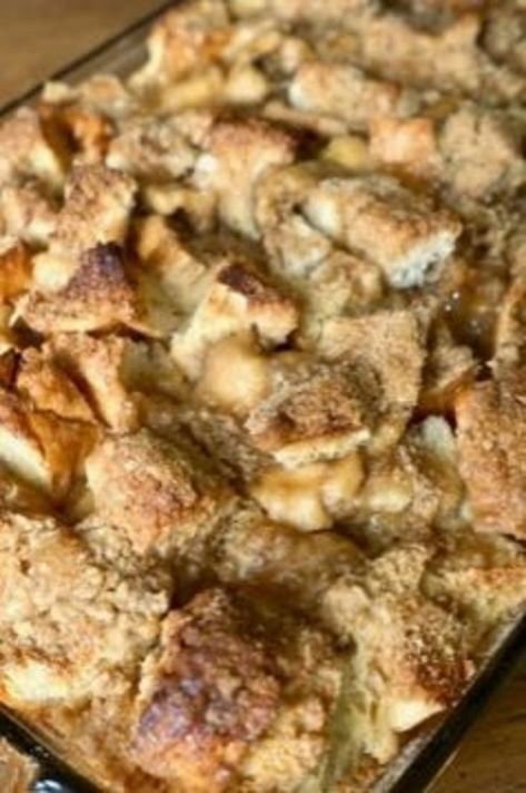 Brown Sugar Banana French Toast Casserole - My Recipe Magic Banana French Toast Casserole, Berry French Toast Casserole, Overnight Breakfast Recipes, Berry French Toast, Cinnamon Roll French, Cinnamon Roll French Toast, French Toast Casserole Overnight, Banana French Toast, Crepes And Waffles