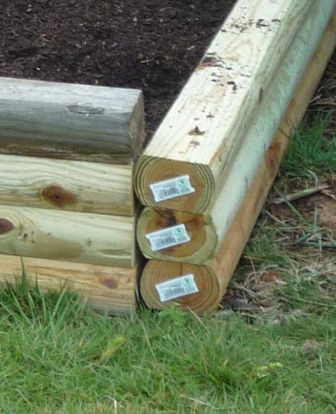 Flower Beds Diy, Easy Raised Garden Bed, Zoysia Grass, Flower Bed Edging, Building Raised Beds, Landscape Timbers, Timber Beds, Bermuda Grass, Building Raised Garden Beds