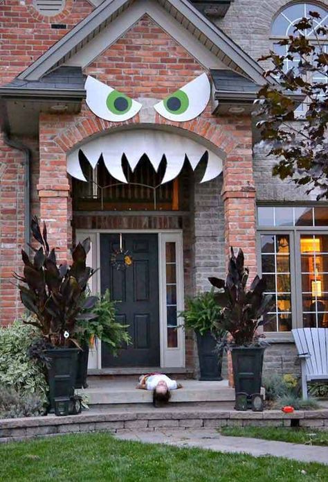 42 Super Smart Last Minute DIY Halloween Decorations to Realize Cheap Halloween Diy, Diy Halloween Dekoration, Cheap Diy Halloween Decorations, Halloween Donuts, Halloween Party Decor Diy, Diy Monsters, Cheap Halloween Decorations, Casa Halloween, Adornos Halloween