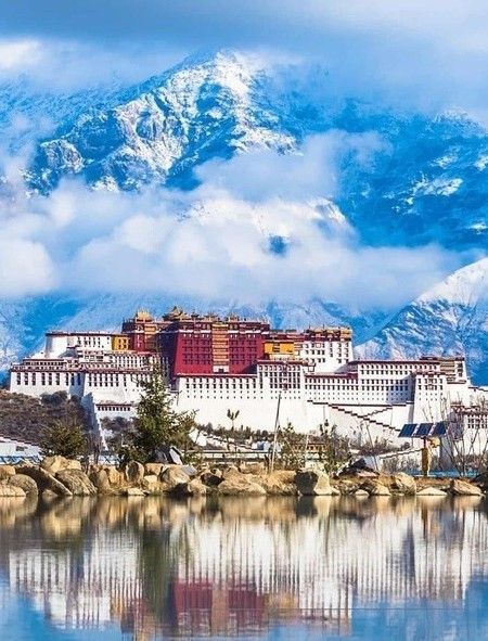 Tibet Seven Years In Tibet, Tibet Travel, Buddhist Art Drawing, Buddhist Wisdom, Foreign Travel, Asia Travel Guide, Chinese History, Buddhist Art, Dream House Exterior