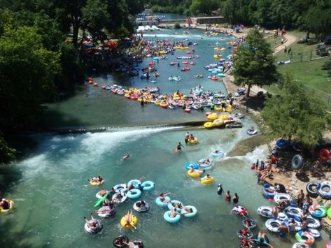 Comal River, Best Family Vacation Spots, Kid Friendly Vacations, Guadalupe River, Family Vacation Spots, Float Trip, River Cabin, River Trip, Refreshing Water