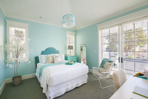 Blue Coastal Dream | Beach House Decor Ideas | Seafoam green blue bedroom Aqua Bedroom Ideas, Aqua Bedrooms, Shabby Chic Bedroom Furniture, Beach House Bedroom, House Of Turquoise, Tropical Home Decor, Coastal Bedrooms, Beach Bedroom, Beach House Interior