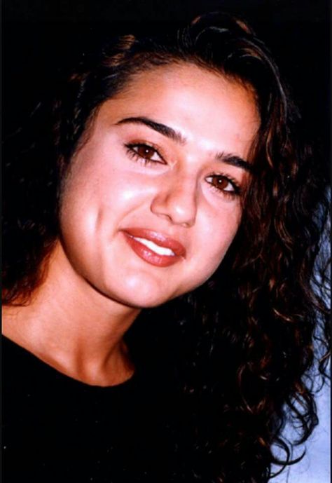 Preity Preity Zinta Aesthetic, Preety Zinta 90s, Preity Zinta Hairstyles, Preity Zinta 90s Aesthetic, Preity Zinta 90s, 90's Bollywood Heroines, Pretty Zinta, 90s Bollywood Fashion, Soft Era