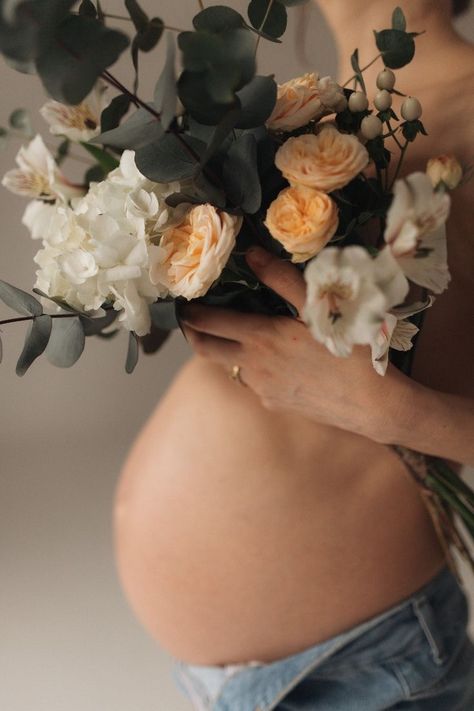 Flower Jeans, Maternity Pics, Pregnancy Shoot, Maternity Pictures, Pregnancy Photoshoot, Pregnancy Photos, Baby Photos, Baby Shower, Flowers