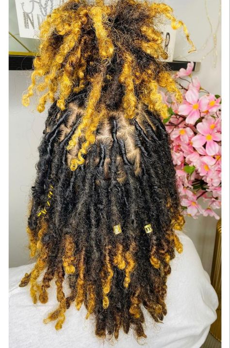 Dyed Ends Locs, Locs Hairstyles For Women Color, Curly Dreads Dreadlocks Black Women, Colorful Locs Black Women, Locs Dyed Black Women, Colored Dreads Black Women, Dreads With Curly Ends, Half Dyed Locs, Dread Color Ideas Locs