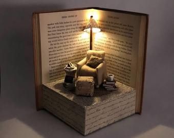 Book Sculptures, Book Sculpture, Room Boxes, Miniature Rooms, Book Arts, Book Folding, Miniature Crafts, Paper Book, Assemblage Art