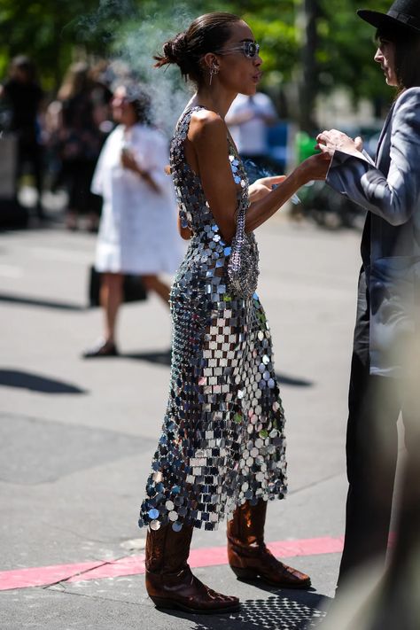 Sequin Street Style, Short Sequin Dress Outfit, Sequins Outfit, Paris Couture Week, Week In Paris, Paris Couture, Glamour Uk, Paris Fashion Week Street Style, Embellished Gown