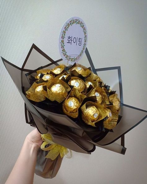 Chistmas Gift, Chocolate Flowers Bouquet, Food Bouquet, Chocolate Covered Strawberries Bouquet, Chocolate Bouquet Diy, Candy Bouquet Diy, Diy Bouquet Wrap, Chocolate Pack, Wedding Gifts Packaging