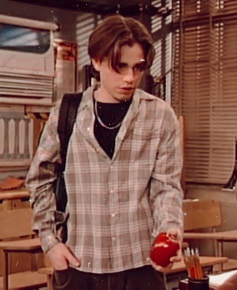 shawn hunter - boy meets world season one Shawn Hunter Outfits 90s, Shawn Hunter Hair, Shawn Hunter Season 1, Sean Boy Meets World, Shawn Hunter Hot, Shawn Hunter Icons, Shawn Hunter Outfit, Shawn From Boy Meets World, Boy Meets World Outfits