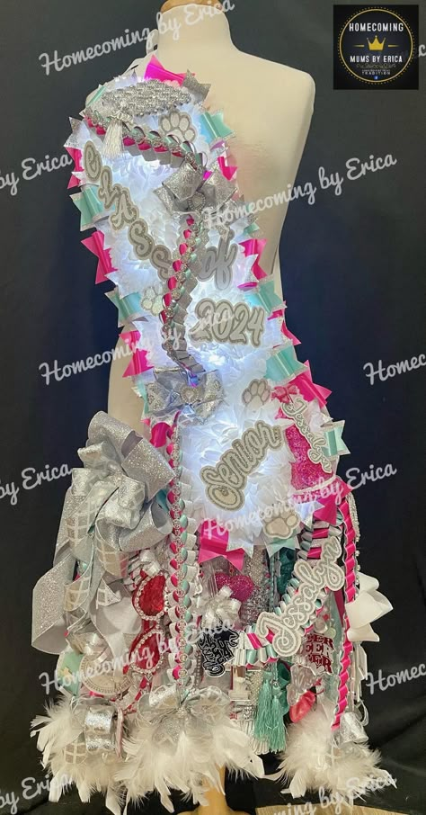 Heart Shaped Senior Mum, Senior Sash Mum, Sash Homecoming Mums, Sash Mum Homecoming, Senior Painted Jeans, Mum Homecoming, Hoco Mums, Senior Sash, Texas Mums