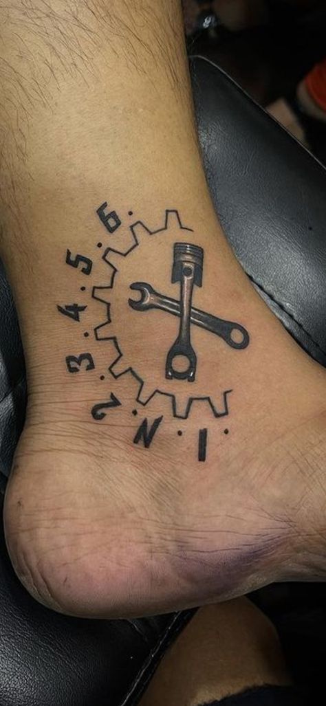 Motorcycle Mechanic Tattoo, Vehicle Tattoo Ideas, Tato Motorcycle, 299 Km/h Tattoo, Engine Tattoo Design, Simple Motorcycle Tattoo, 1n23456 Tattoo, Tatoos Motorcycle Tattoo Ideas, Mechanic Tattoo For Men