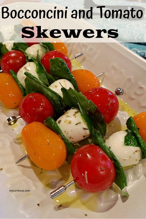 Tomato Bocconcini Skewers, Mini Bocconcini Recipes, Bocconcini Skewers, Marinated Bocconcini, Valentines Appetizers, Cheese Kabobs, Tomato Skewers, Bbq Kabobs, Tomato Appetizers