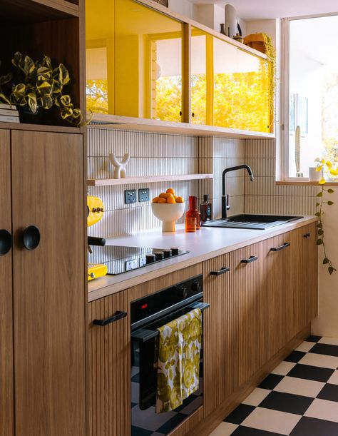 Yellow Mid Century Kitchen, 1960s Home Interior, 60s Apartment, Laminex Kitchen, Mid Century Kitchen Design, 1960 Kitchen, Glass Homes, Kitchen 2025, Sydney Apartment