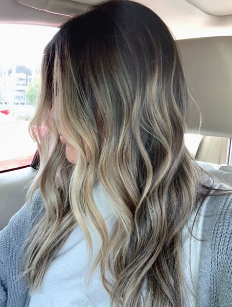 Dark Based Balayage, Dark Roots Light Highlights, Winter Blonde Balayage On Dark Hair, Neutral Blonde Balayage Dark Roots, Dark Blonde With Brown Roots, Medium Blonde Balayage Dark Roots, Blonde Hair On Dark Roots, Dark Roots Blonde Hair Balayage Medium, Blending Brown Roots With Blonde Hair