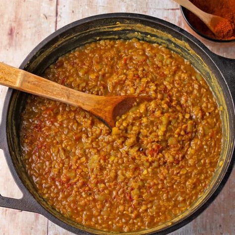 Misir Wot (Ethiopian lentil stew) [Vegan] - One Green Planet Ethiopian Green Lentils, Ethiopian Lentil Stew, Ethiopian Lentil Recipe, Green Lentil Recipes, Ethiopian Lentils, Ethiopian Recipes, Caribbean Dishes, Stew Vegan, Lentil Recipe