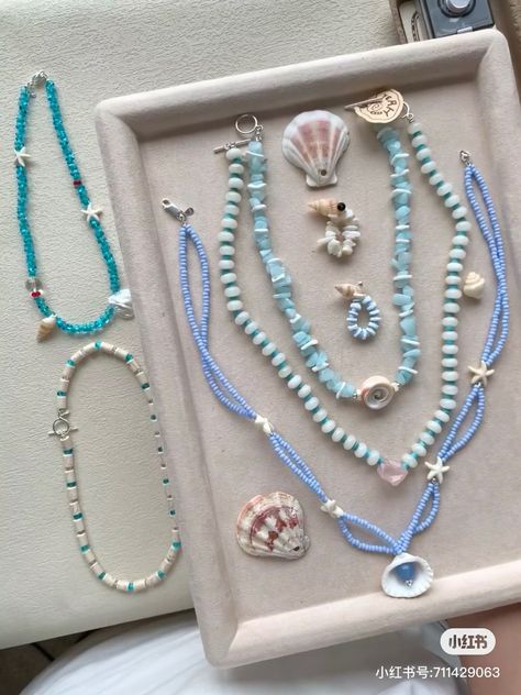 Beach Aesthetic Jewelry, Beach Beaded Necklace, Beach Jewelry Aesthetic, Dope Jewelry Accessories, Homemade Bracelets, Beads Craft Jewelry, Pretty Jewelry Necklaces, Beaded Jewels, Easy Diy Jewelry