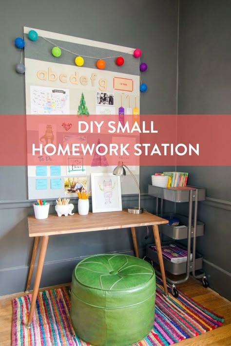 At Home Homework Station, Kindergarten Homework Station, Homeschool Station, Homework Station Diy, Home Work Station, Diy Desk Ideas, Desk Organization College, Kids Study Spaces, Desk Station