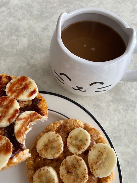 Banana Honey, Pudding Yogurt, Açai Bowls, Date Syrup, Yogurt Bowls, Hazelnut Spread, Chia Seed Pudding, Fruit Bowls, Honey And Cinnamon