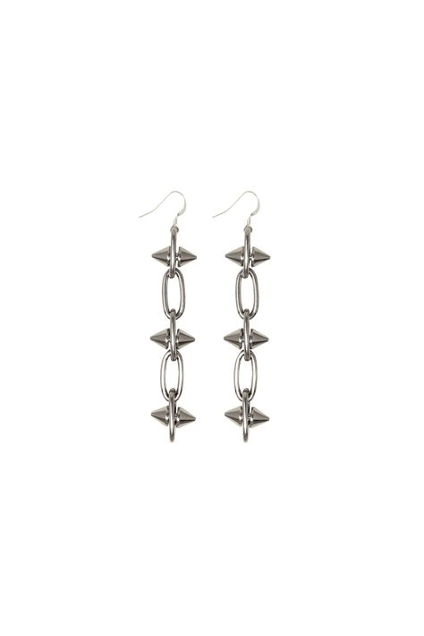 DESCRIPTION Pair of fish hook ear wire earrings in silver-coated metal. Spiked link chain, french wire hook fastening. MADE IN NEW YORK COLOR Silver DETAILS Length : 2.75" (excluding hooks) Hooks : Sterling SilverBody : Metal Zinc Alloy Barbed Wire Earrings, Silver Coat, Barbed Wire, French Wire, Wire Earrings, Fish Hook, Ear Wire, Link Chain, Zinc Alloy