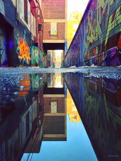 Graffiti Alley, Graffiti Photography, Graffiti Wall, Oui Oui, Street Art Graffiti, Public Art, Photography Inspo, Graffiti Art, Urban Art