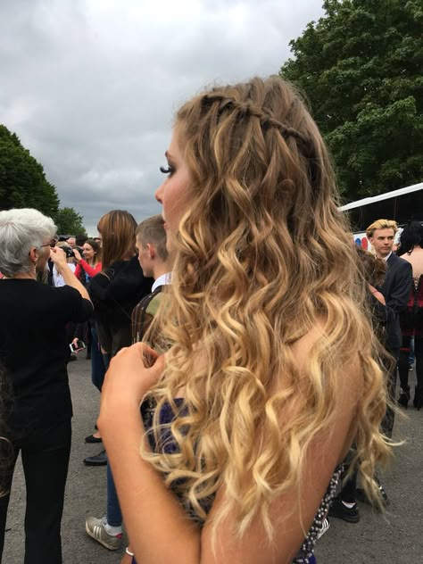 Plaits And Curls Hairstyles, Wavy Plait Hairstyles, Curled Hair With Braids On Sides, Curled Hair And Braids Hairstyles, Hair With Plaits, Tosseled Curls, Plait Prom Hair, Half Up Half Down Ringlet Curls, Curled Hairstyles For Graduation