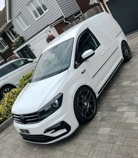 Vw Caddy Tuning, Vw Transporter Van, Vw Caddy Maxi, Audi Wagon, Caddy Van, Caddy Maxi, Van Racking, Wagon Cars, Volkswagen Scirocco