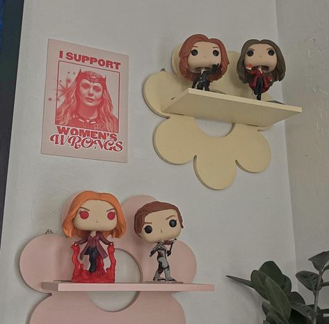 Funko Pop Bedroom, Aesthetic Funko Pop Display, Funko Pops Display, Funko Pop Display Ideas Aesthetic, Funko Pop Bookshelf, Aesthetic Funko Pop, Funko Shelf, Funko Pop Aesthetic, Funko Pop Wall