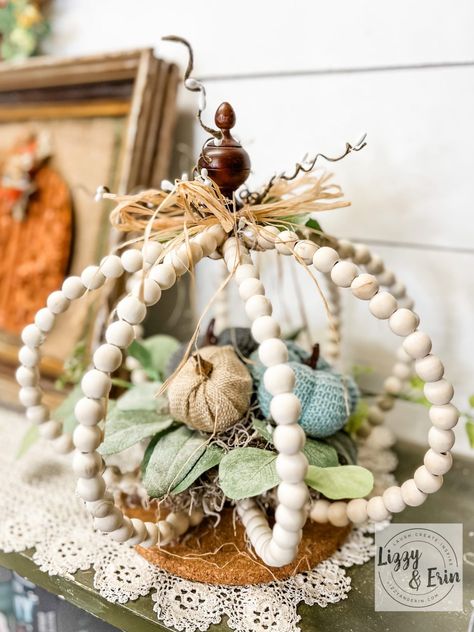 Diy Beaded Pumpkin, Dollar Tree Foam Pumpkin Ideas, Bead Wreath Ideas, Wire Pumpkin Wreath Diy, Wire Pumpkin Wreath, Beaded Wreaths, Wire Pumpkin, Fall Greetings, Pumpkin Wreath Diy