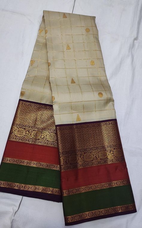 Dhare Saree, Saree Combination, Saree Colors, Saree Color Combinations, Elegant Sarees, Engagement Saree, Kanchi Sarees, Sarees For Girls, Simple Saree Designs