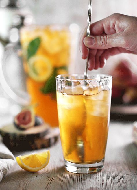 tumblr_o8nh14VXFN1u9ooogo1_540.gif (540×750) Tea Commercial, Homemade Detox Drinks, Homemade Detox, Fresh Lemonade, Ice Tea, Healthy Homemade, Local Restaurant, Sweet Tea, Detox Drinks