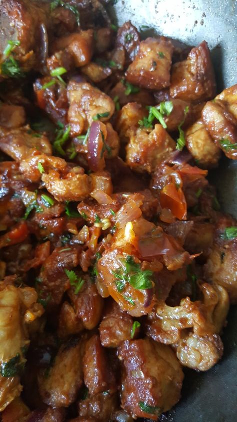 DRY FRY PORK KENYAN STYLE Kenyan Food Recipes, Kenyan Food, Fried Beef, Pork Recipe, Fried Pork, African Food, Non Stick Pan, Nairobi, Pork Recipes