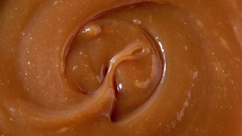 Homemade Caramel Recipes, Homemade Caramels, Microwave Caramels, Werthers Original, Vanilla Cupcake Recipe, Importance Of Food, Strawberry Candy, Copykat Recipes, Flavored Sugar