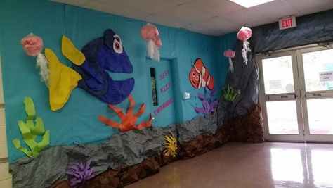 Nemo Hallway Decorations, Finding Nemo Halloween Decorations, Finding Nemo Hallway Decorations, Disney Hallway Decorations, Disney Homecoming Theme, Homecoming Hallway Themes, Nemo Halloween, Hoco Decor, Disney Homecoming