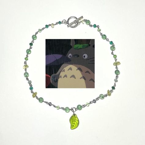 Totoro Jewelry, Ghibli Jewelry, Pretty Jewelry Necklaces, Anime Jewelry, Wearable Art Jewelry, Indie Jewelry, Beading Jewelery, Bead Charms Diy, Diy Bracelet Designs