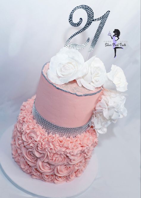 21 Birthday Cake Ideas For Her, 21st Birthday Cake Ideas, Quince Cakes, 21st Ideas, 20 Birthday Cake, 21st Cake, Happy Birthday Princess, Rosette Cake, 21st Birthday Cakes