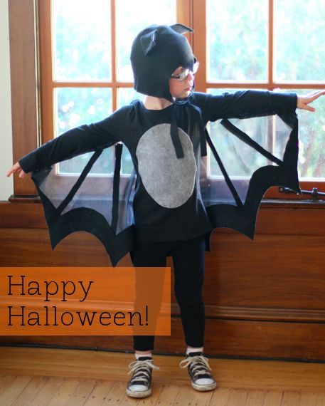 A Spooky Bat Halloween costume Diy Bat Costume, Bat Halloween Costume, Animal Halloween Costumes, Bat Costume, Baby Kostüm, Bat Halloween, Halloween 2016, Couture Mode, Baby Halloween Costumes