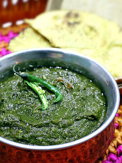 Sarson ka Saag & Makke Ki Roti - MasterChef Pankaj Bhadouria Pankaj Bhadouria, Punjabi Recipes, Saag Recipe, Punjabi Cuisine, Curry Recipes Vegetarian, Nourishing Food, Punjabi Style, Punjabi Food, Vegetarian Curry