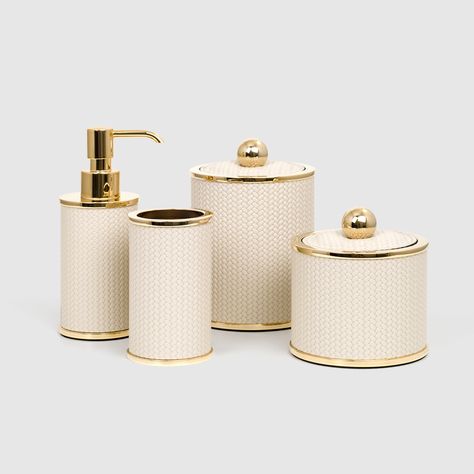 Leather Bathroom, Silver Faucet, Bathroom Interior Ideas, Bathroom Box, Home Utensils, Bathroom Accessories Luxury, Elegant Storage, Bathroom Toothbrush Holder, Rosy Brown