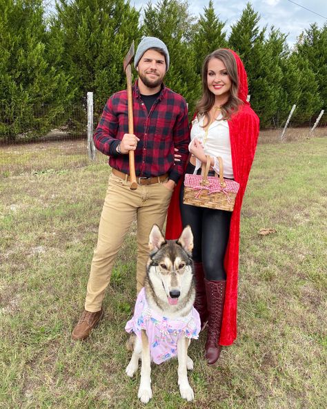 Lumber Jack Costume Couple, Couples Costumes With Dog Halloween, Husky Costume Halloween, Couples Lumberjack Costume, Dog Halloween Costumes With Couple, Cute Couple Halloween Costumes With Dog, Husky Halloween Costumes Dogs, Couples Costume With Dog Halloween, Lumberjack Couples Costume