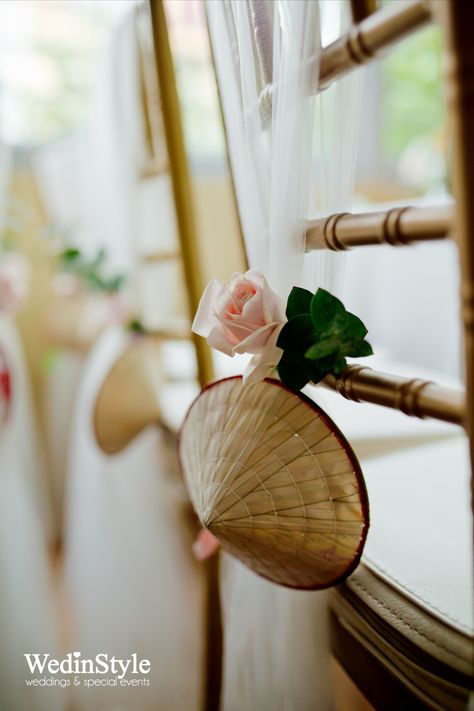 Vietnamese Wedding Reception, Vietnamese Hat Decor, Vietnamese Engagement Ceremony, Lao Wedding Decoration, Vietnamese Tea Ceremony Decorations, Vietnamese Tea Ceremony, Tea Ceremony Wedding Vietnamese Decor, Farmer Wedding, Traditional Vietnamese Wedding