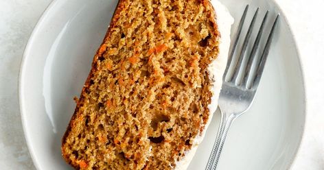 This carrot cake loaf recipe is moist, dense and perfect for Easter brunch. It’s frosted with creamy cinnamon cream cheese frosting. Carrot Cake Loaf Recipe, Carrot Bread Recipe, Carrot Cake Bread, Carrot Cake Loaf, Unfrosted Cake, Cake Loaf, Cinnamon Cream Cheese, Loaf Cake Recipes, Easy Carrot Cake