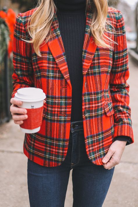 Christmas Blazer Outfit, Christmas Outfit Fancy, Plaid Blazer Outfit Women, Christmas Work Party Outfit, Christmas Outfit Party, Womens Plaid Suit, Fancy Christmas Outfit, Tartan Outfit, Plaid Jacket Outfit