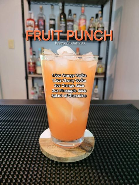 Orange Vodka Drinks, Vodka Fruit Punch, Malibu Mixed Drinks, Vodka And Pineapple Juice, Vodka Orange, Fruit Punch Recipe, Orange Juice And Vodka, Juice Splash, Alcoholic Punch Recipes