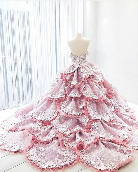 Mak Tumang, Debut Gowns, 파티 드레스, Fantasy Dresses, Princess Ball Gowns, Fantasy Gowns, Fairytale Dress, Fantasy Dress, Gorgeous Gowns