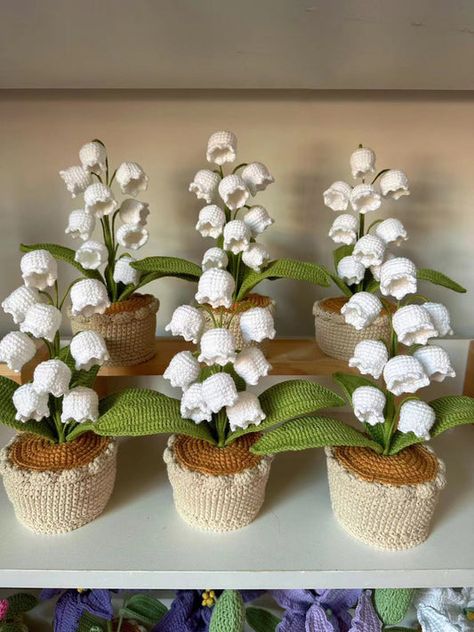 Crochet Pot Flower, Crochet For The Office, Crochet Flower Stand, Crochet Office Decor, Plant Pot Crochet, Flower Pot Crochet, Crochet Lily Of The Valley, Crochet Flower Pot, Car Dashboard Decor