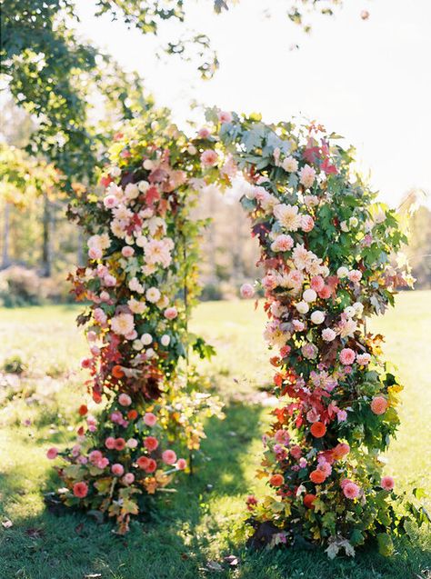 Wedding Arbors, Floral Arch Wedding, Flower Arch, Wedding Ceremony Arch, Flowers And Greenery, Ceremony Design, Wedding Arbour, Wedding Altars, Wedding Ceremony Flowers