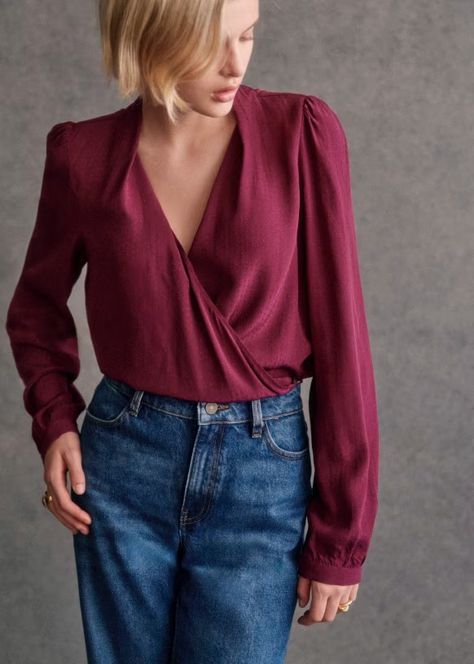 Abélia Blouse - Purple - Viscose ECOVERO™ LENZING™ - Sézane Purple Blouse Outfit, True Summer Wardrobe, True Summer Color Palette, Burgundy Outfit Ideas, Silk Blouse Outfit, Women Event, Paris Honeymoon, Burgundy Outfit, True Autumn