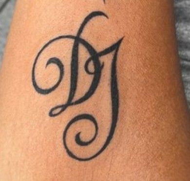 Letter L Tattoo, Kids Initial Tattoos, Initial Tattoos, Ring Tattoo, Dramatic Music, L Tattoo, Disney Tattoo, Initial Tattoo, Ring Tattoos