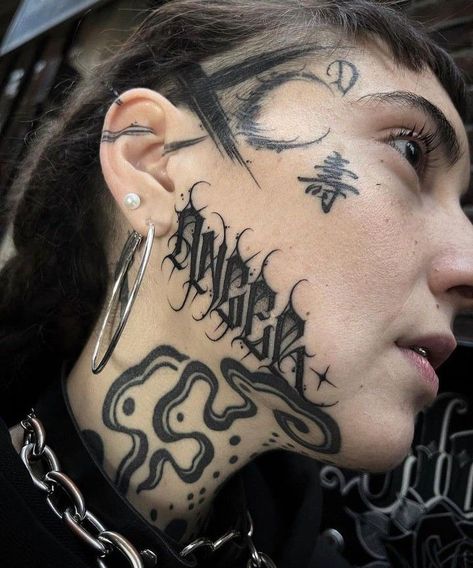 Jaw Tattoo Face, Cholo Tattoo, Black Flash Tattoos, Rib Tattoos For Guys, Horrible Tattoos, Full Hand Tattoo, Master Tattoo, Mushroom Tattoos, Tattoo Magazine