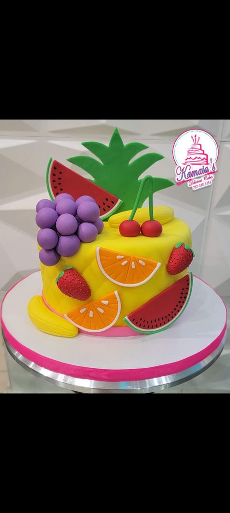 Tutti Frutti Birthday Cake, Fruit Themed Cake, Tutti Frutti Cake, Fruity Party, Twotti Fruity, Tutti Frutti Birthday Party, Fruit Birthday Party, Fruit Birthday, Fruit Party